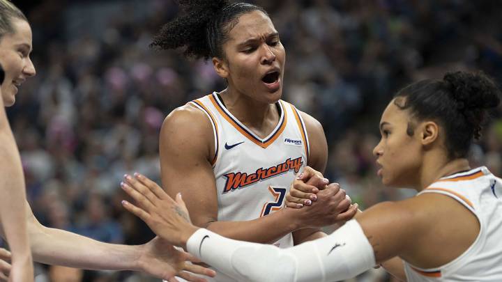 Mercury add pain to Lynx’s collapse with 12