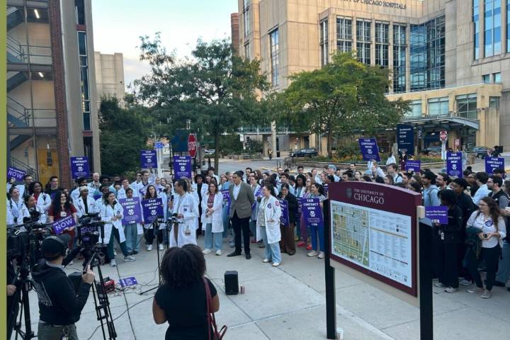 UChicago union doctors rally, call out hospital executives for calling them greedy