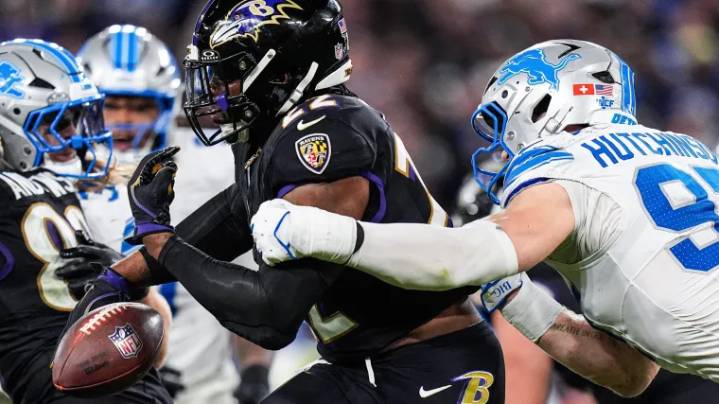 The reason for Derrick Henry's fumbling problem, and how he can fix it before it's too late for Ravens