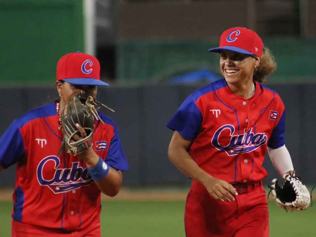 Cuba derrota a México en Panamericano de béisbol femenino (+Foto)