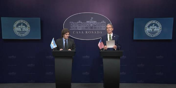 Javier Milei dijo que está negociando un préstamo del Tesoro de EEUU para pagar vencimientos de deuda en 2026