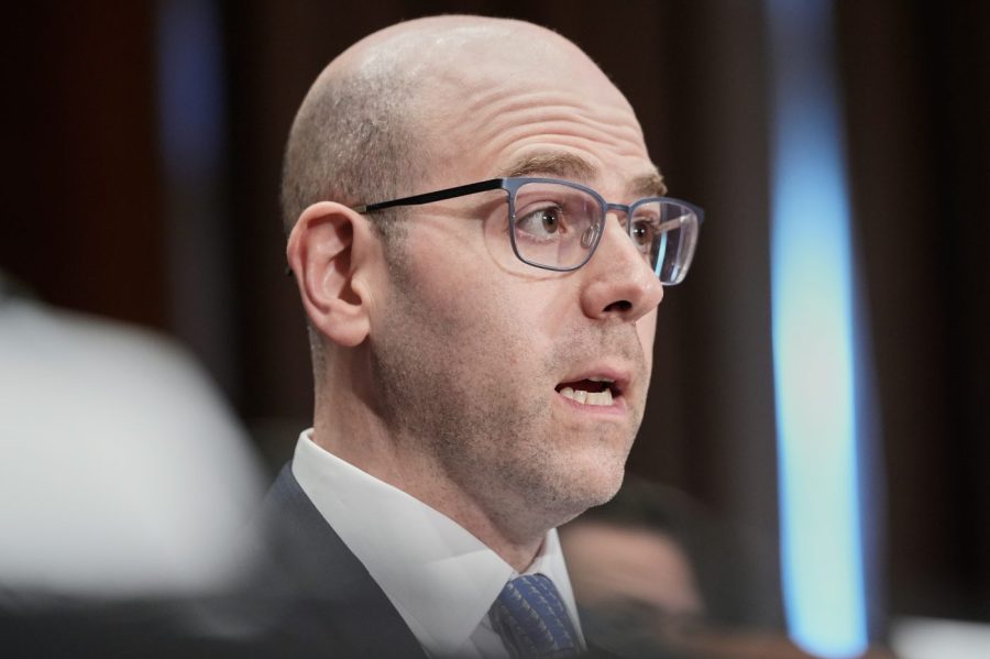 Trump’s Fed pick advances