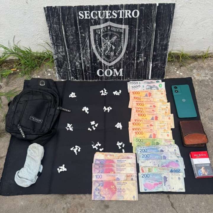 CHACO: Vieron A La Policía, Intentaron Huir Porque Llevaban Drogas, Fueron Atrapados