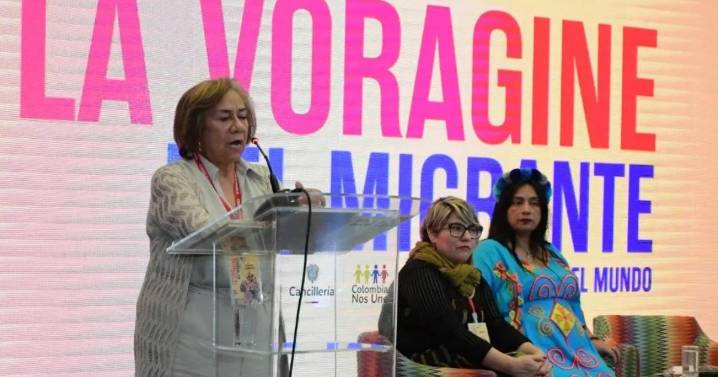 Canciller dice que hay presiones de Estados Unidos para la salida de 33.000 migrantes colombianos