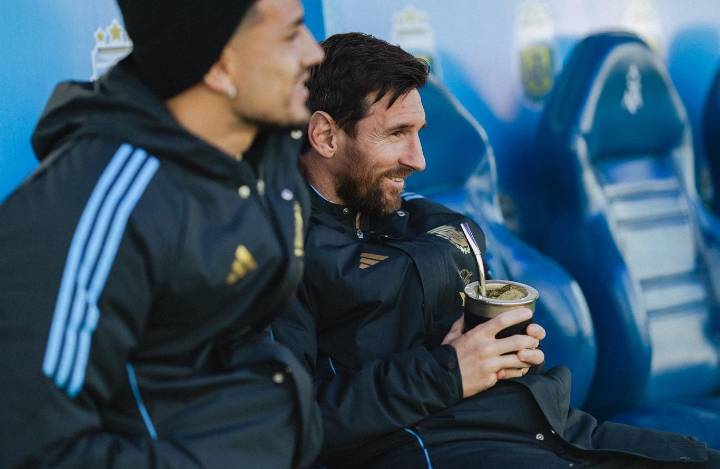Messi llegó a la Argentina para jugar lo que podría ser su último duelo oficial como local con la Selección