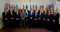 Los gobernadores imponen condiciones a Milei para aceptar participar de la mesa de diálogo