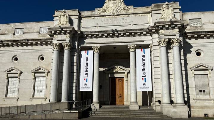 Se reactivó el debate religioso en la Convención del 25: ¿neutralidad o reconocimiento?