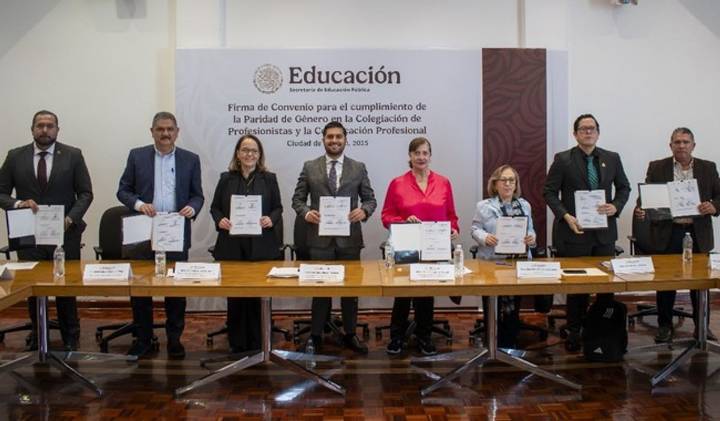 Firma SEP convenios para garantizar paridad de género en colegios de profesionistas