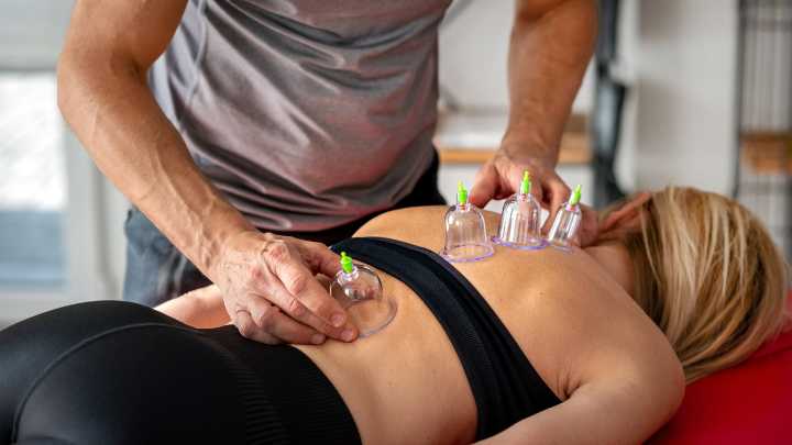 Día Mundial de la Fisioterapia: Ventosas y tens, herramientas del fisio no aptas para todos