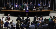La polémica enmienda constitucional aprobada por los diputados brasileños para bloquear demandas contras legisladores