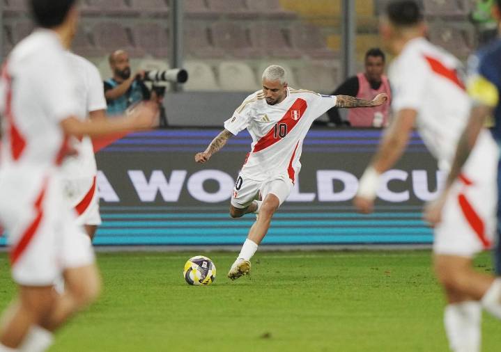 Seleccionado peruano de fútbol culminó participación con derrota frente a Paraguay