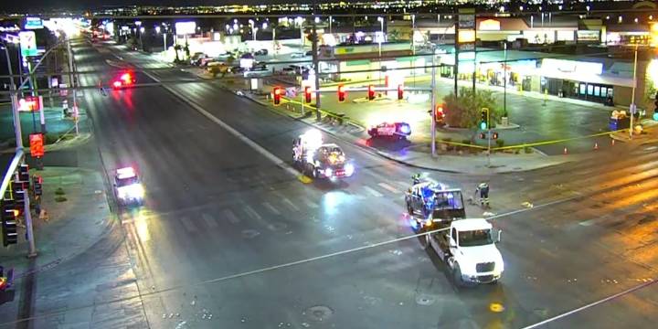 East Las Vegas intersection back open following suspected DUI crash