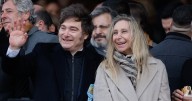 Javier Milei acusa a periodistas de ‘espionaje ilegal’ a su hermana Karina tras filtración de audios
