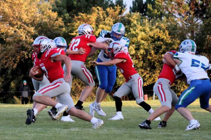Football: Alexandria, A-B-E, Osakis all win home opening games Friday, Sept. 5