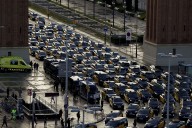 Cataluña se convierte en un infierno regulatorio para las VTC siete años después del 'decreto Ábalos'