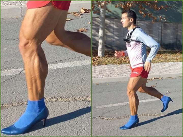 Deportista corre hacia atrás con tacones y bate récord mundial