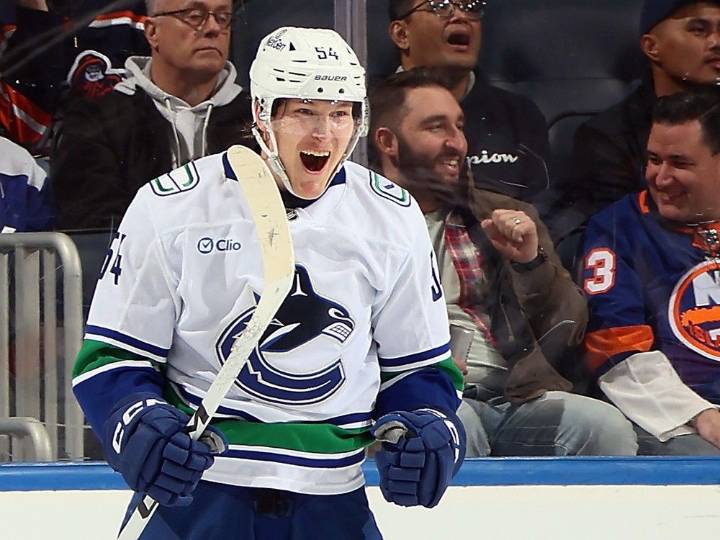Canucks: Why Aatu Raty is centre of attention to secure a roster spot