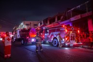 Apagan incendio en locales abandonados de la colonia Madero