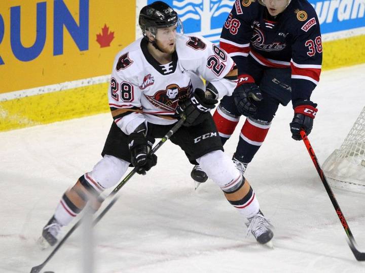 Former Calgary Hitmen forward Orca Wiesblatt killed in car accident 