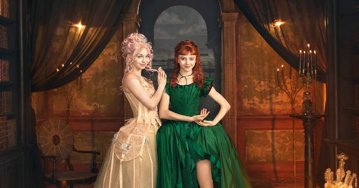 Emma Myers Disapproves Of 'Wednesday' Fans Shipping Enid & Agnes