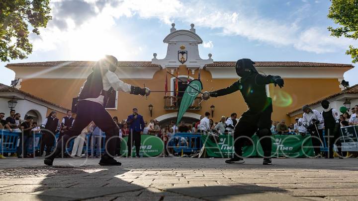 La esgrima antigua regresa a la Feria de Albacete: «Recuperamos el manejo de las armas del pasado»