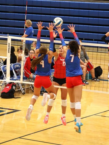 No. 1 Eagles knock off ranked teams