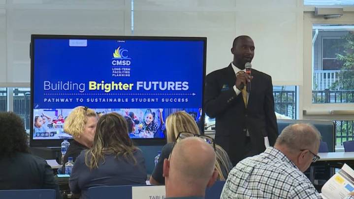 CMSD addresses plans to close, merge schools during 'community conversation'