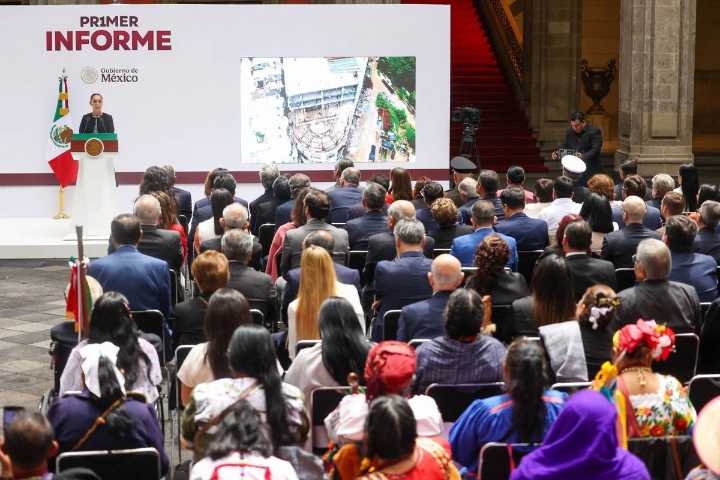 Abasto de medicamentos, al 90%, resalta Sheinbaum en Informe de Gobierno
