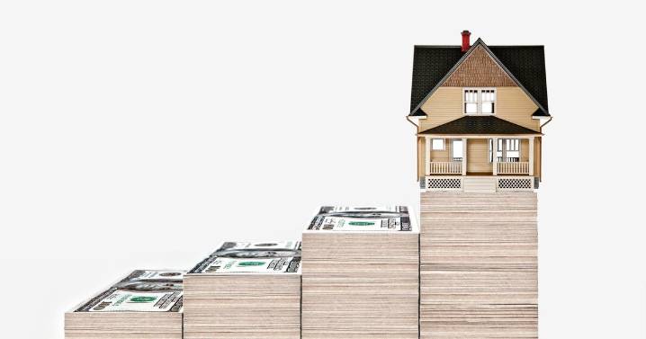 Here's how much a $300,000 mortgage costs monthly now that the Fed cut interest rates