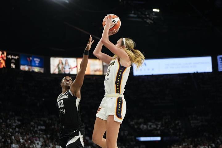 Deadspin | Kelsey Mitchell leads Fever to stunning Game 1 upset of Aces