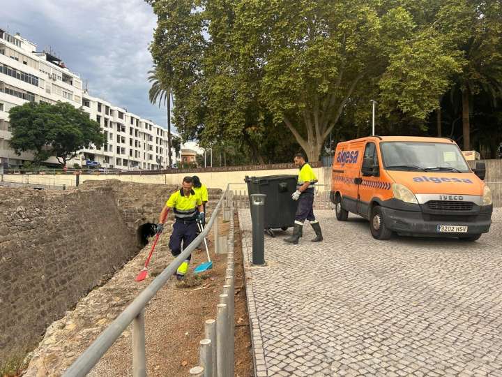 Dispositivo de limpieza en las Murallas Medievales de Algeciras, así como en Los Toreros y Cortijo Vides