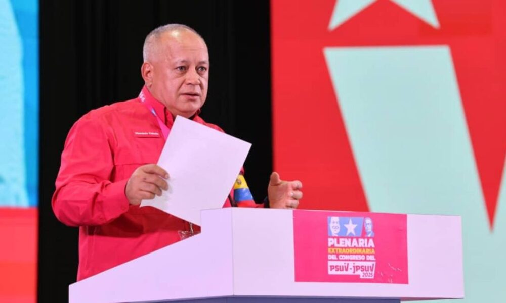 Cabello: pasamos de la revolución pacífica a la lucha armada por la patria