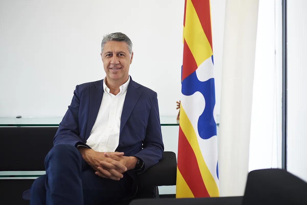 Albiol insiste en desmarcarse de la política lingüística del PP: "No haré batalla contra la oficialidad del catalán en Europa"