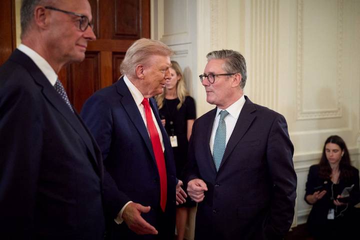At least $10-billion in deals expected during Trump’s visit to Britain, U.S. officials say