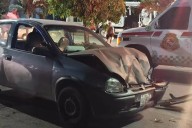Aparatoso accidente vehicular en avenida La King deja varios lesionados y cuantiosos daños en Quintana Roo