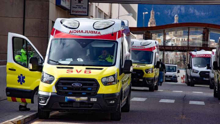 Sanitat reforça el transport sanitari amb la incorporació de 40 ambulàncies noves i l'ampliació de l'horari de 7 unitats