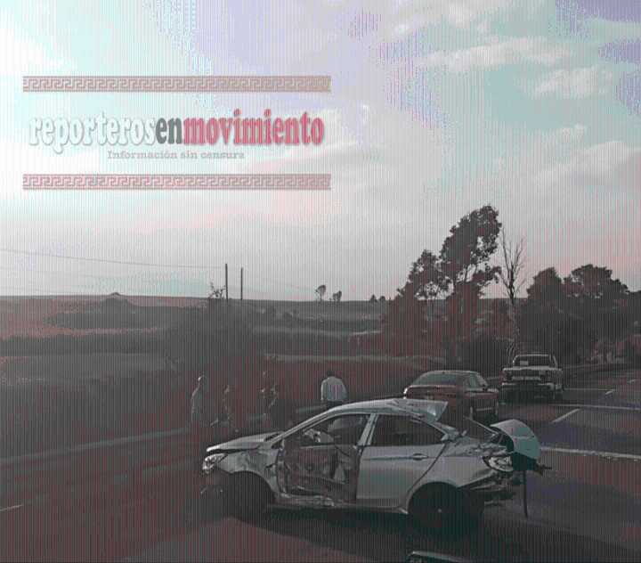 VEHÍCULO PARTICULAR VOLCÓ EN LA CARRETERA TOLUCA