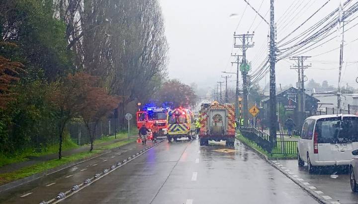 Micrero que protagonizó violenta colisión vehicular que dejó 18 lesionados en Valdivia conducía bajo los efectos de la cocaína