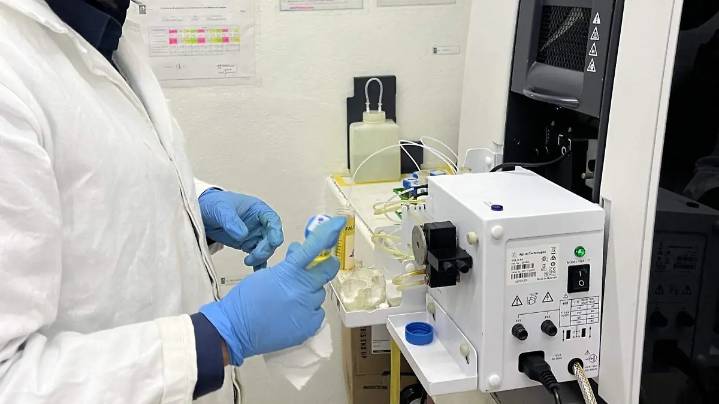 Certifican laboratorio de la JUMAPA en la rama de alimentos