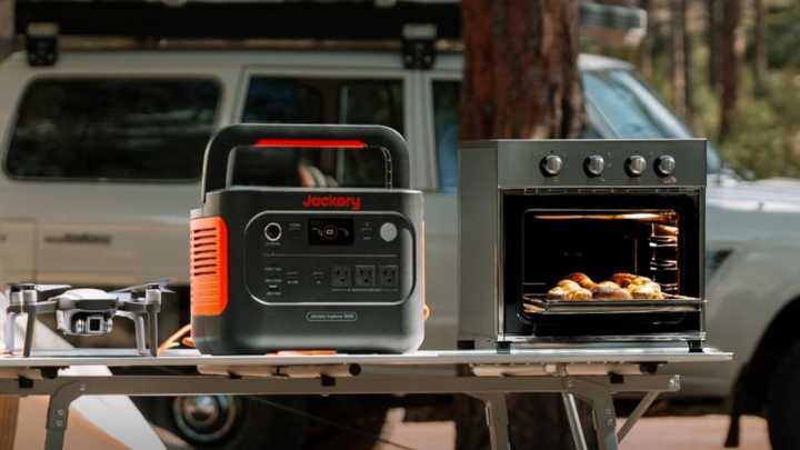 Jackery Explorer 1000 v2 deal: $448.98 at Amazon