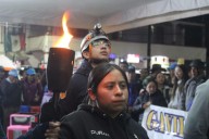 LA ALCALDESA IVETTE TOPETE RECIBE EL FUEGO SIMBÓLICO POR LOS GRUPOS DE RESCATE DE LA REGIÓN VOLCANES.