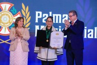 Presidenta reconoció labor de destacados maestros con condecoración Palmas Magisteriales