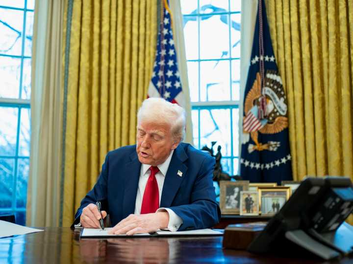 ¿Alguna vez te preguntaste cómo contactar a Donald Trump en 2025? Se puede hablar con la Casa Blanca