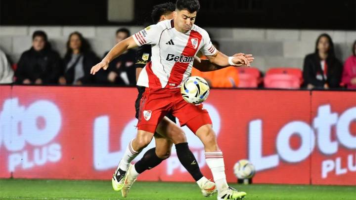 River le ganó a Estudiantes y es líder de su zona