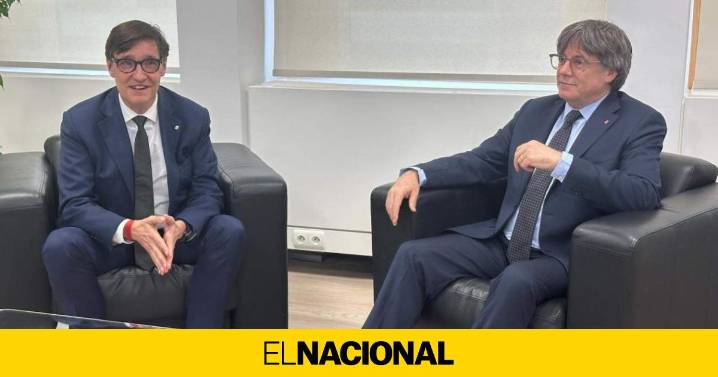 La imagen con que Illa reconoce a Puigdemont en Bruselas como president en el exilio tras un año evitándolo