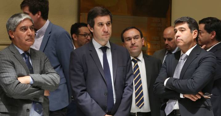 Multa por no sufragar: UDI advierte que votación en la Cámara “pondrá a prueba” liderazgo de Boric y le exigen cumplir compromiso