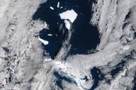 Inicia desaparición de iceberg gigante frente a las Islas Georgia