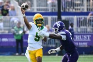 Dante Moore shows poise while leading No. 4 Oregon past Northwestern