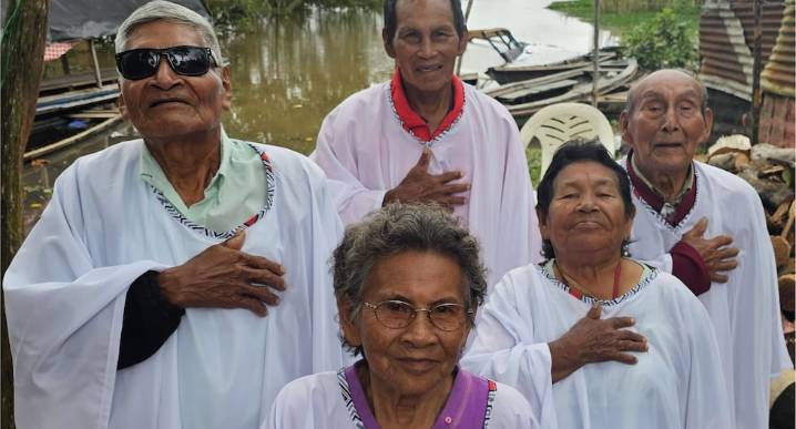 Conoce al coro Tapaka Mëmuki: 5 adultos de la tercera edad buscan salvaguardar lengua originaria de la selva Ellos ya han realizado diversas presentaciones en el departamento de Loreto, cantando en su
