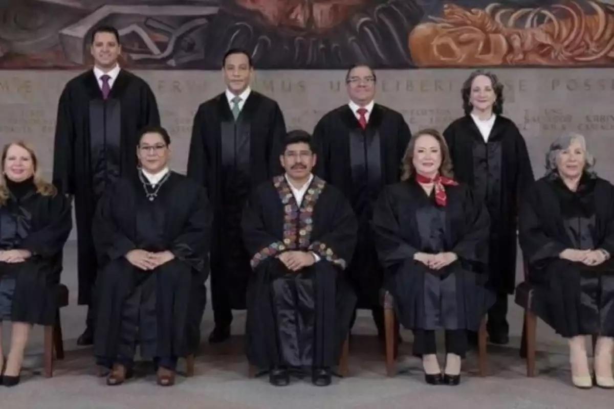 SCJN presenta foto oficial de nuevos ministros; este 1 de septiembre rinden protesta en el Senado